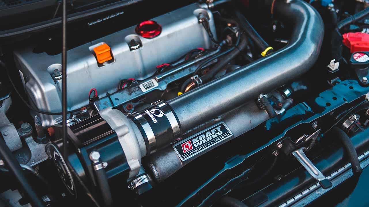 La tua auto si surriscalda in estate? Questi trucchi ti aiuteranno a risolverlo!