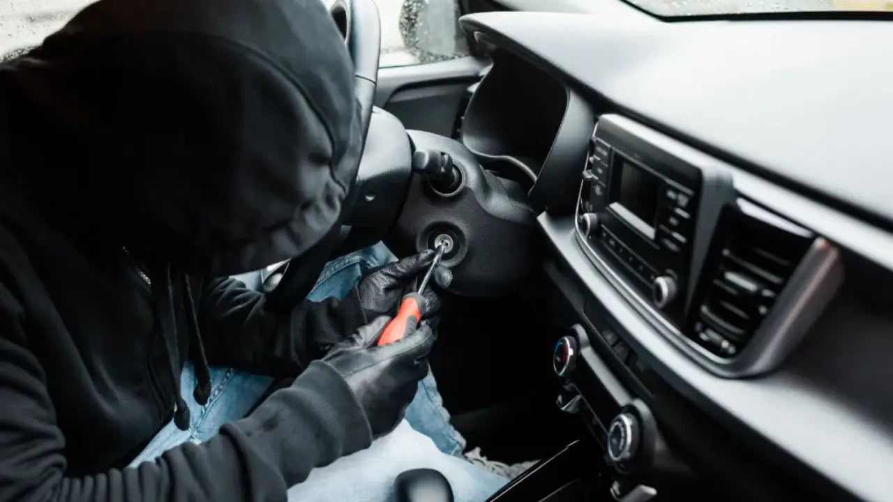 Cosa cercano davvero i ladri d'auto: le parti di auto più comunemente rubate